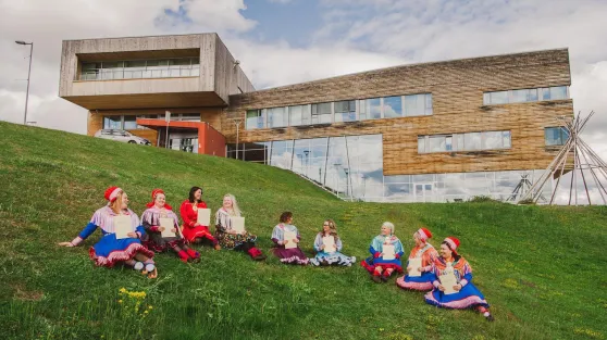 Máster - ja bachelorkandidáhtat 2020/2021. Govven: Ánne Kátjá Gaup/Johtti Productions