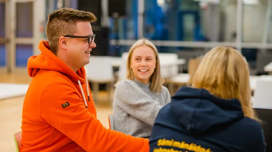 Sámi allaskuvlla studeanttat. Govven: Ánne Kátjá Gaup/Johtti Productions