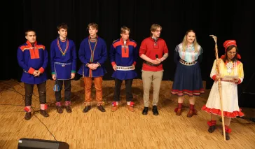 Rektor ja sámi ofelaččat