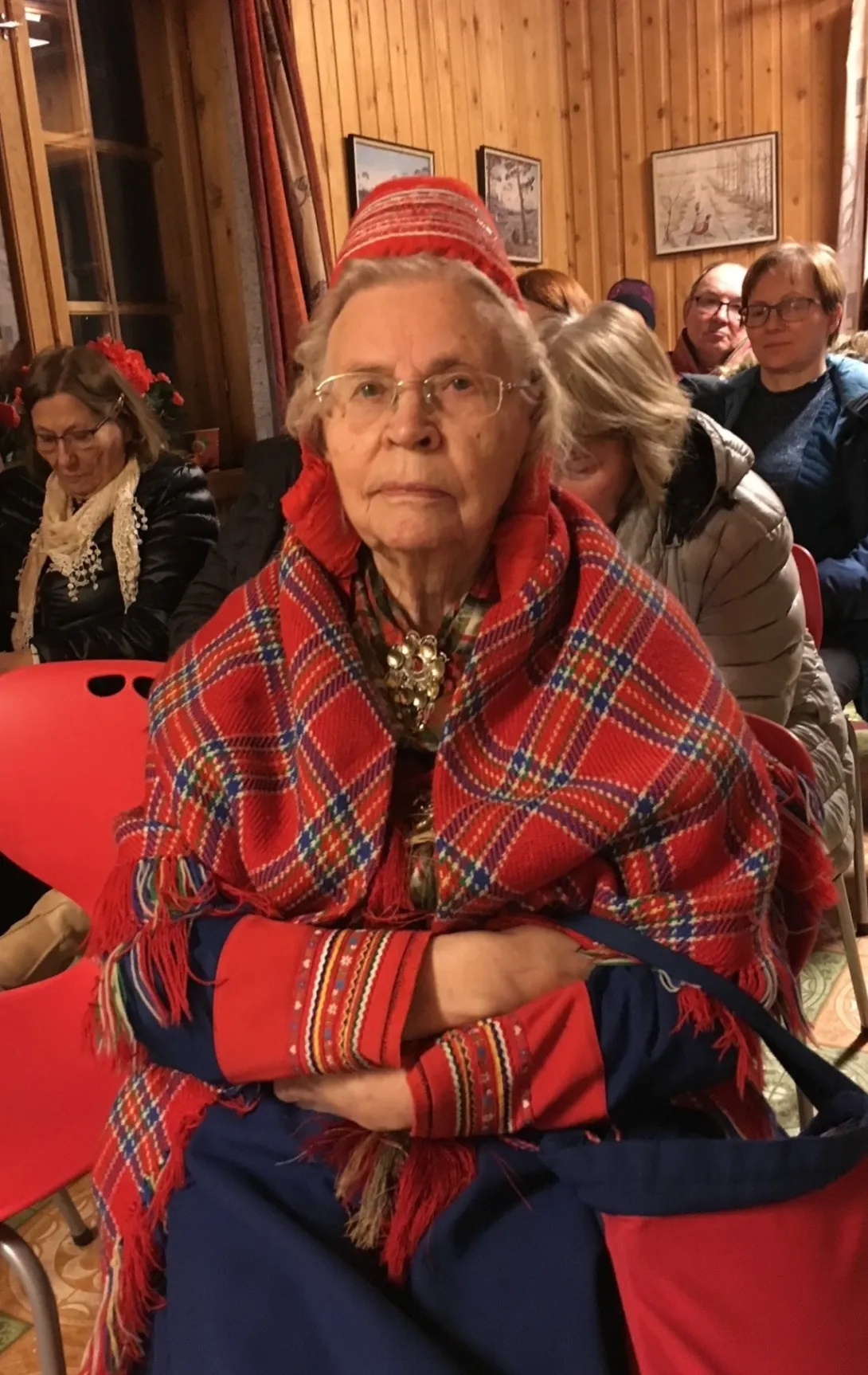 Gávttehas nissonolmmoš.